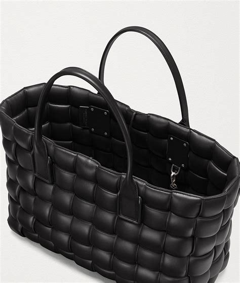 bottega veneta bag trademark.